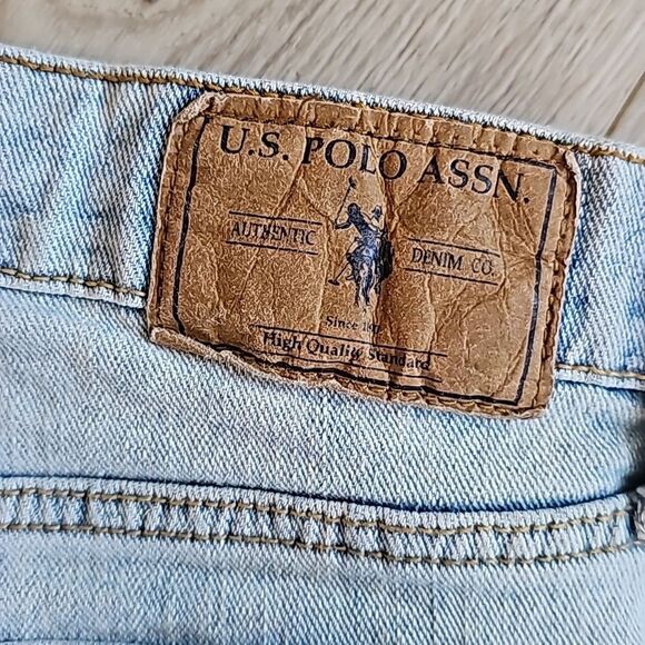 U.S. Polo Assn. Light Blue Jean Shorts - Picture 10 of 15